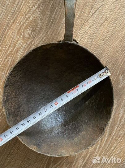 Старинный ковш с клеймами