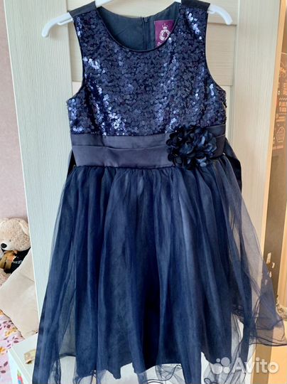Платье праздничное 134