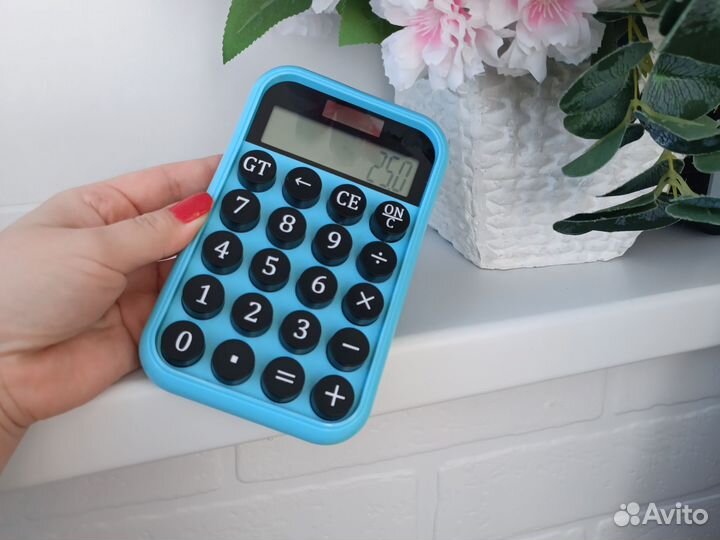 Стильный модный калькулятор