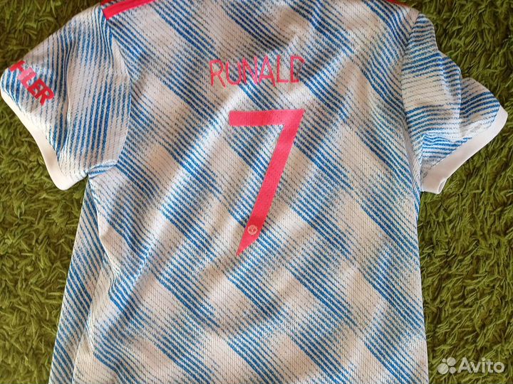 Футбольная форма мю