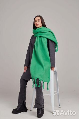 Женский теплый палантин