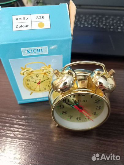 Часы с будильником