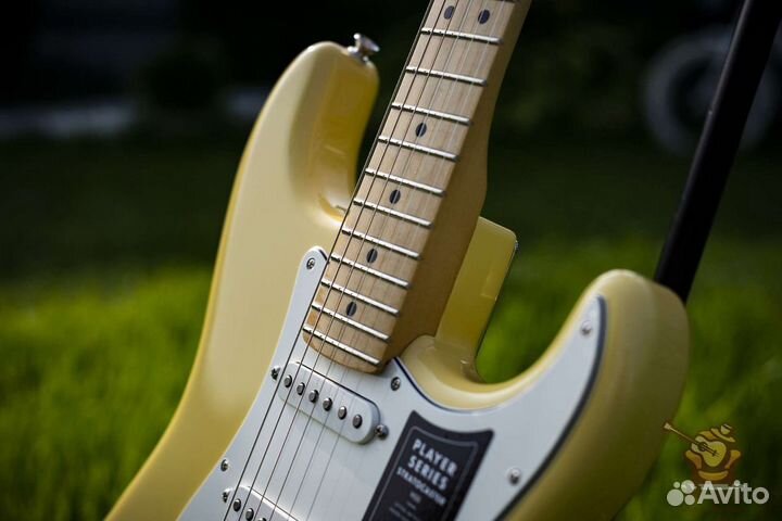 Fender Player Stratocaster HSS MN Buttercream