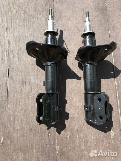 Амортизатор передний Hyundai Accent