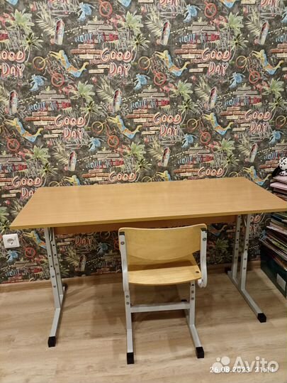 Растущая парта и стул