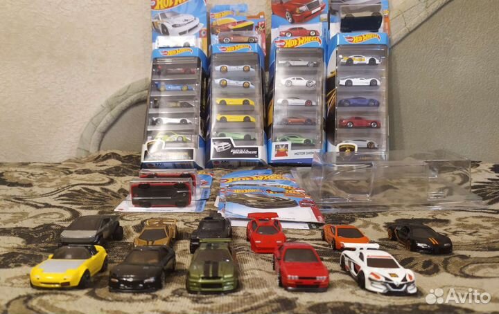 Hot wheels машинки