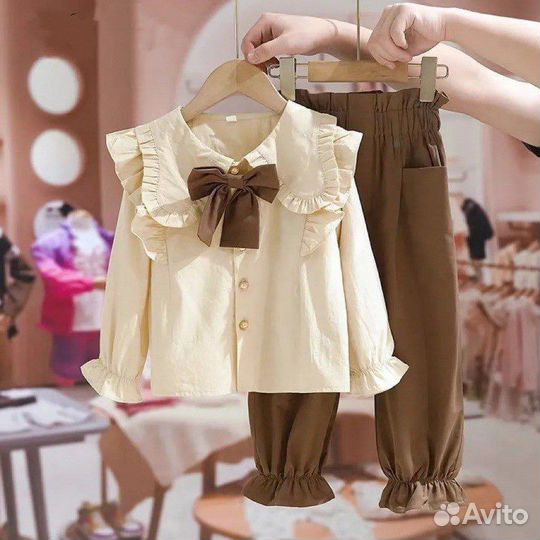 Костюм брючный на девочку