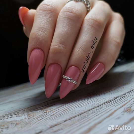 Маникюр на дому наращивание ногтей
