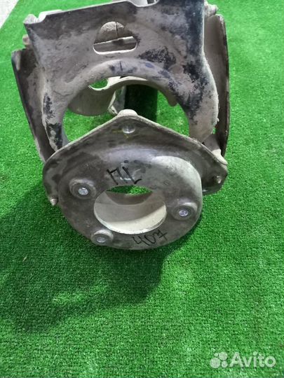 Рычаги передние б/у Peugeot 407 2004-2010