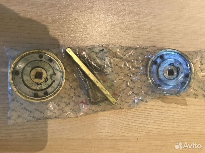 Фиксатор/завертка для межкомнатных дверей