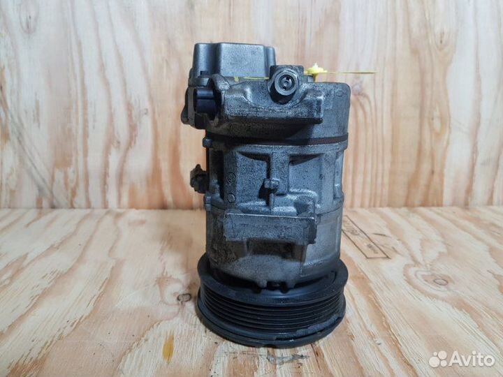 Компрессор кондиционера Toyota Wish ZNE10G 1zzfe