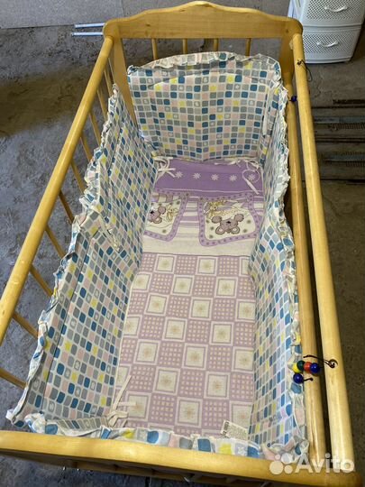 Детская кроватка