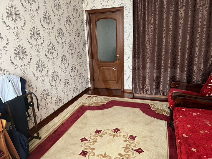 4-к. квартира, 111,5 м², 2/7 эт.