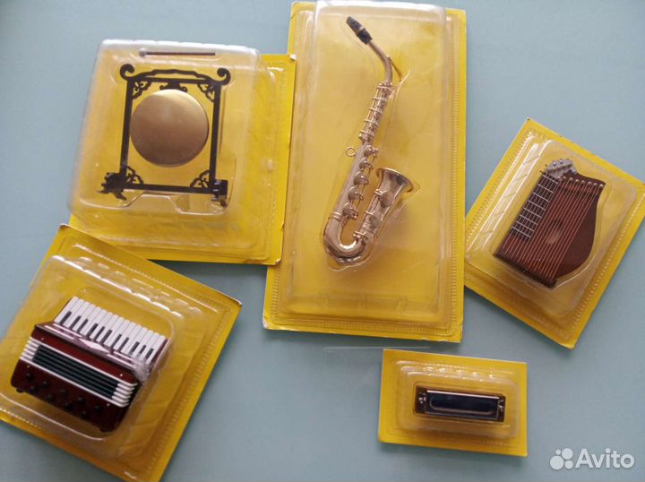 Коллекционные музыкальные инструменты