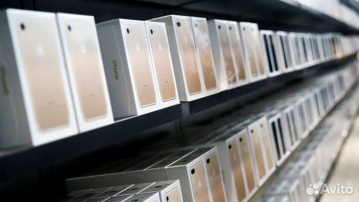 Работа вахтой Комплектовщик Моб. Техники Без опыта