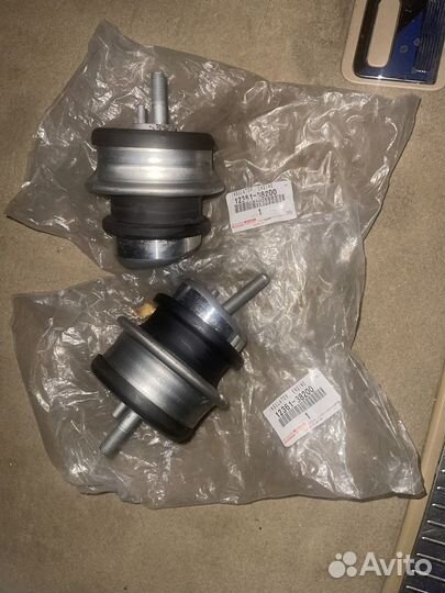 Подушка двигателя