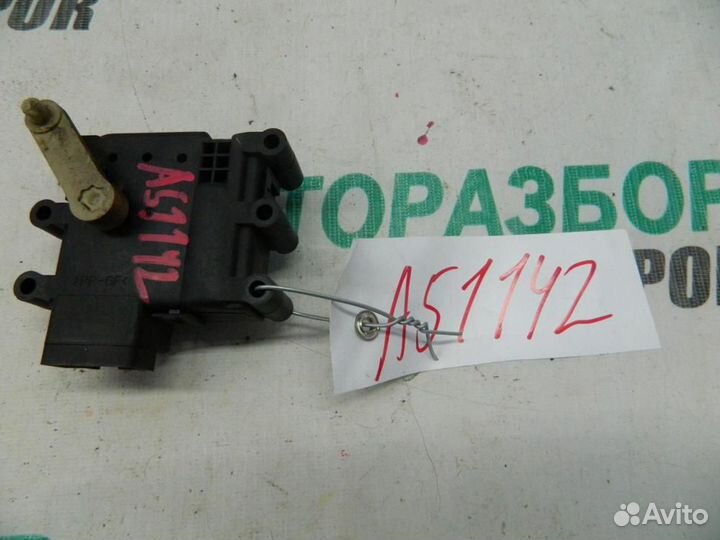 Моторчик заслонки печки для Mazda 6 2002-2007г