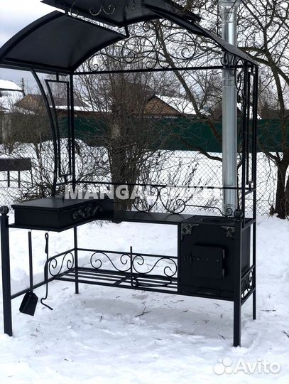 Мангал с крышей