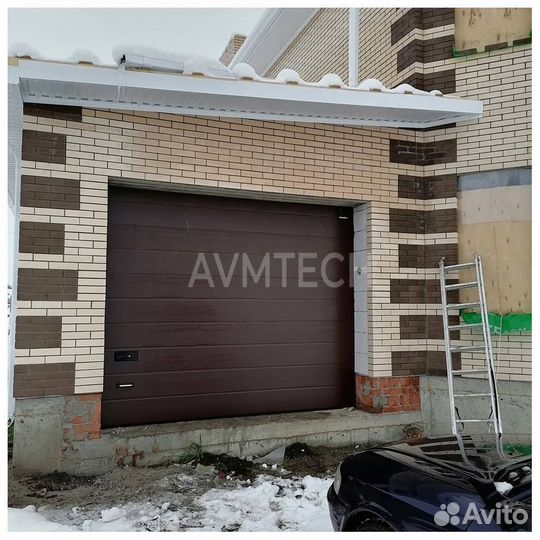 Секционные ворота