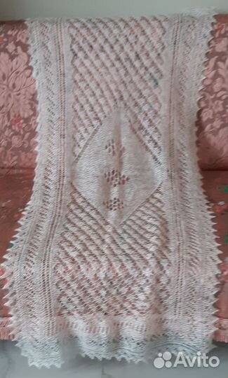 Пуховый платок шаль