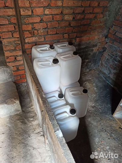 Канистра пластиковая 20 литров