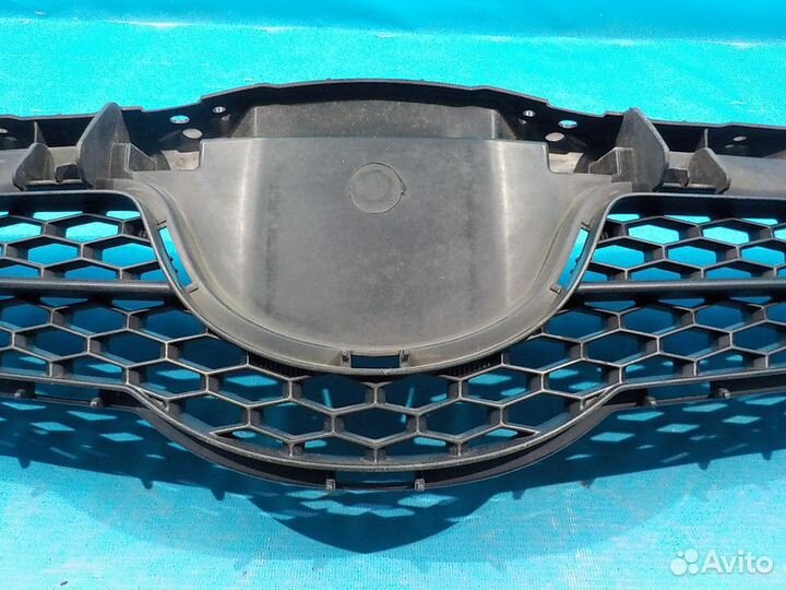 Решетка радиатора toyota Auris (E15) 2006-2012