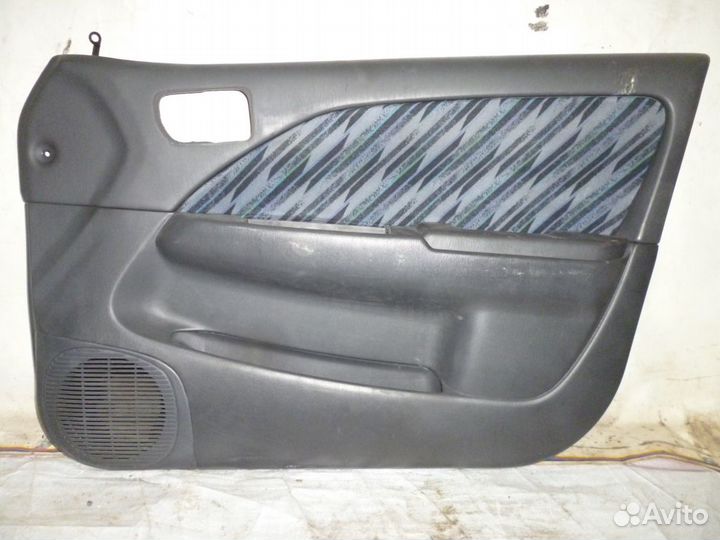 Обшивка двери Toyota Caldina, Corona, AT190, CT190