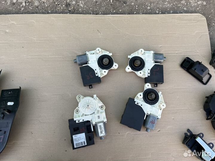 Моторчик стеклоподъемников Форд Фокус 2