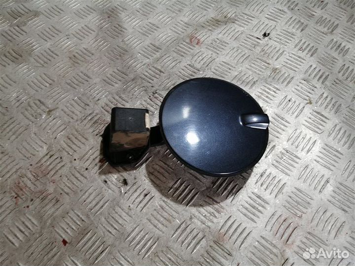 Лючок бензобака Opel Astra H L69 Z16XER 2008