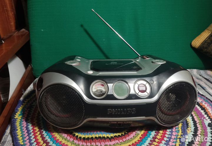Магнитола Philips AZ2538