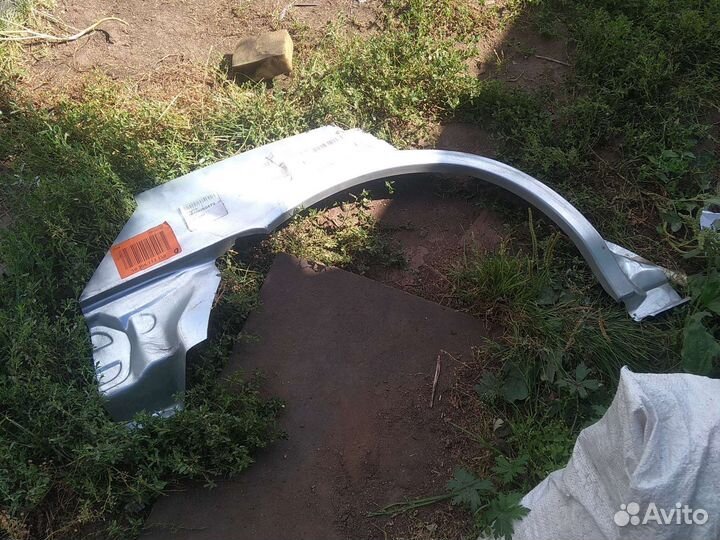 Арка крыла задняя правая Хонда Цивик 6