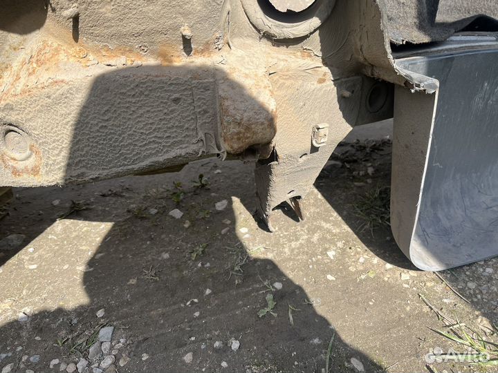 Заднее правое крыло Audi 100 c4