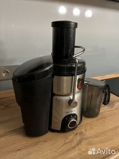 Соковыжималка центробежная