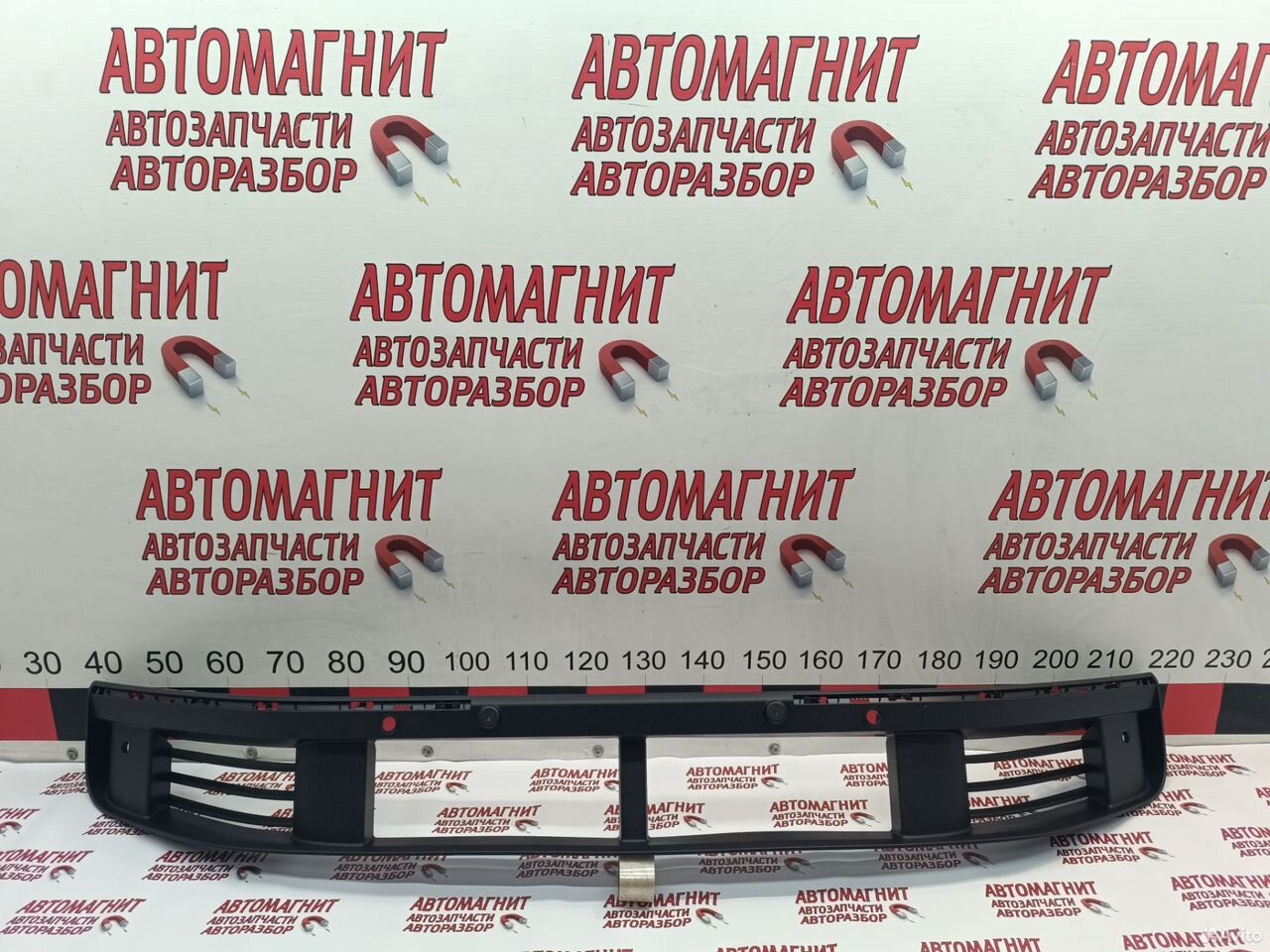 Решетка переднего бампера Lixiang L9 новая