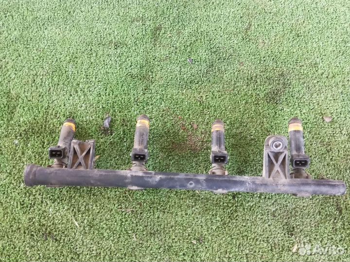 Форсунка топливная Renault symbol K7J