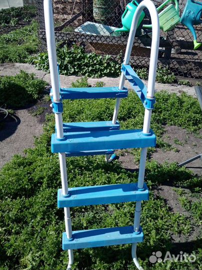 Лестница для каркасного бассейна бу