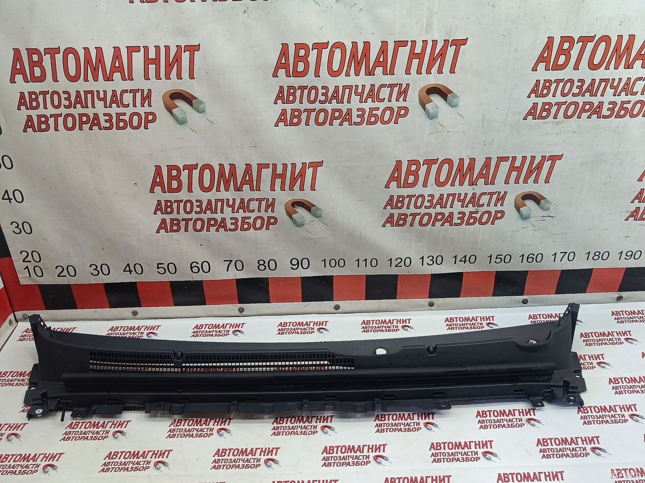 Жабо накладка дворников Voyah Dream Воях Дрим