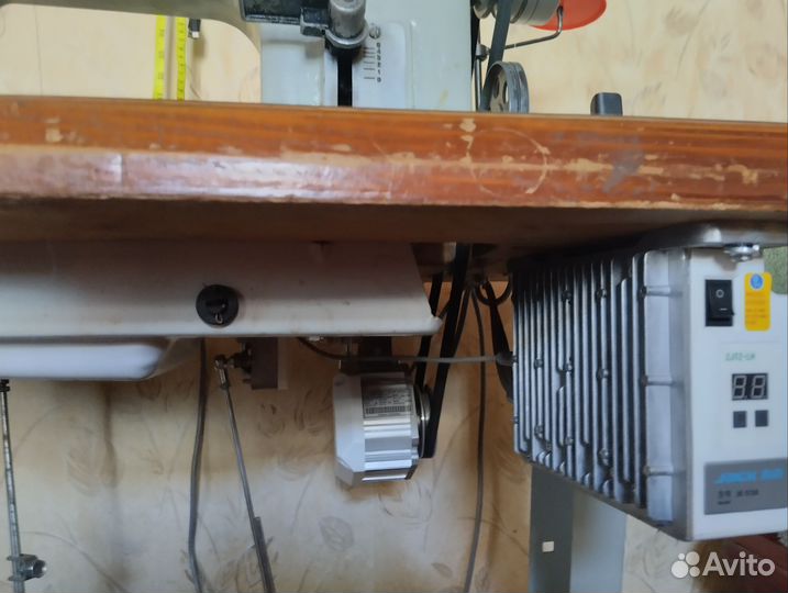 Промышленная швейная машина