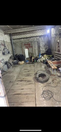 Гараж, > 30 м²