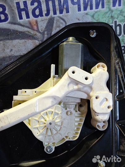 Стеклоподъемник задний левый Land Rover Range Rove