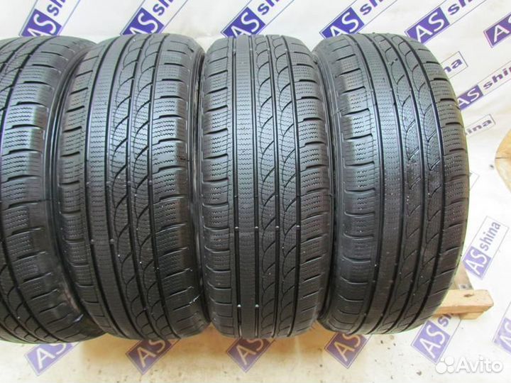 Minerva S210 Ice Plus 215/60 R17 97P