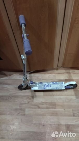 Самокат reaction 125