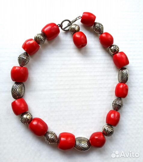 Бусы красный коралл