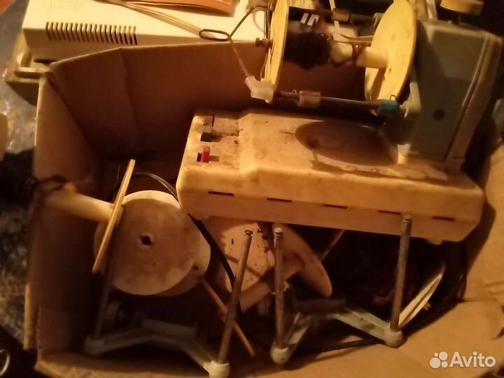 Электрическая прялка для шерсти