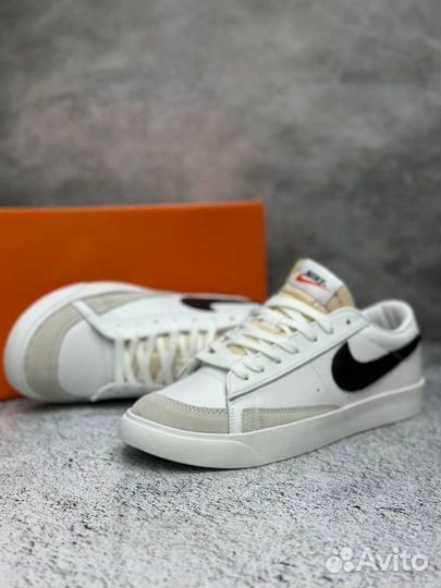 Кроссовки Nike Blazer