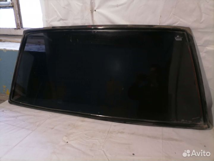 Заднее лобовое стекло на ваз