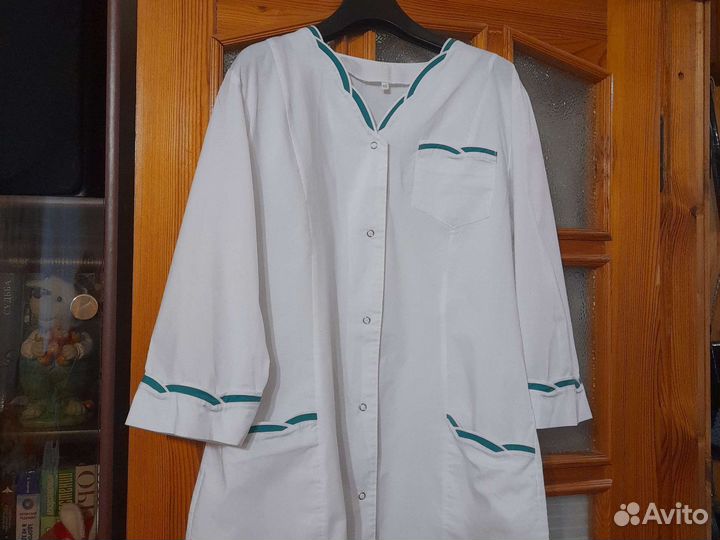 Медицинский халат 2шт на клепках 46р
