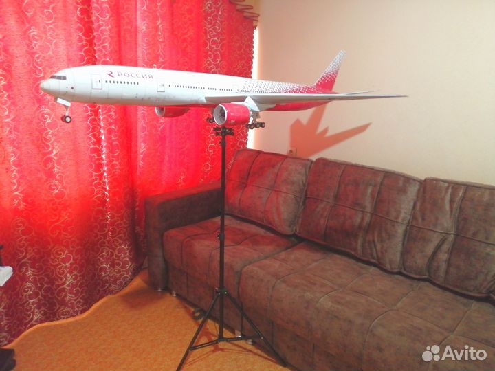 Модель самолёта (4) Boeing 777