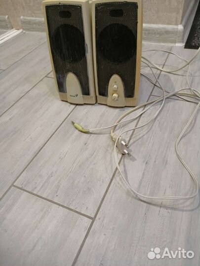 Монитор LG Flatron F700P