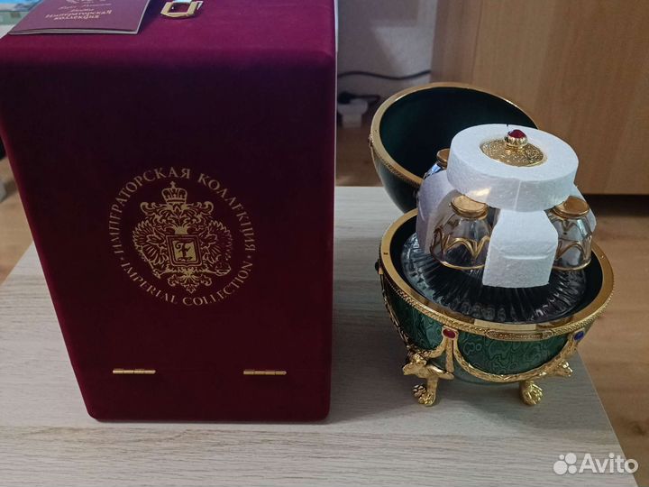 Яйцо.Графин 